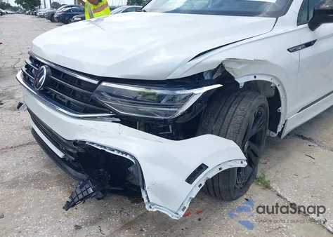 2023 Volkswagen Tiguan 2.0T Se R-Line Black z USA, uszkodzony, nr VIN 3VVCB7AX0PM126184